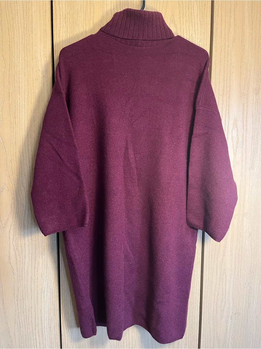 Pomander Burgundy Turtleneck Sweater - Classic Longline Knit Size Medium
